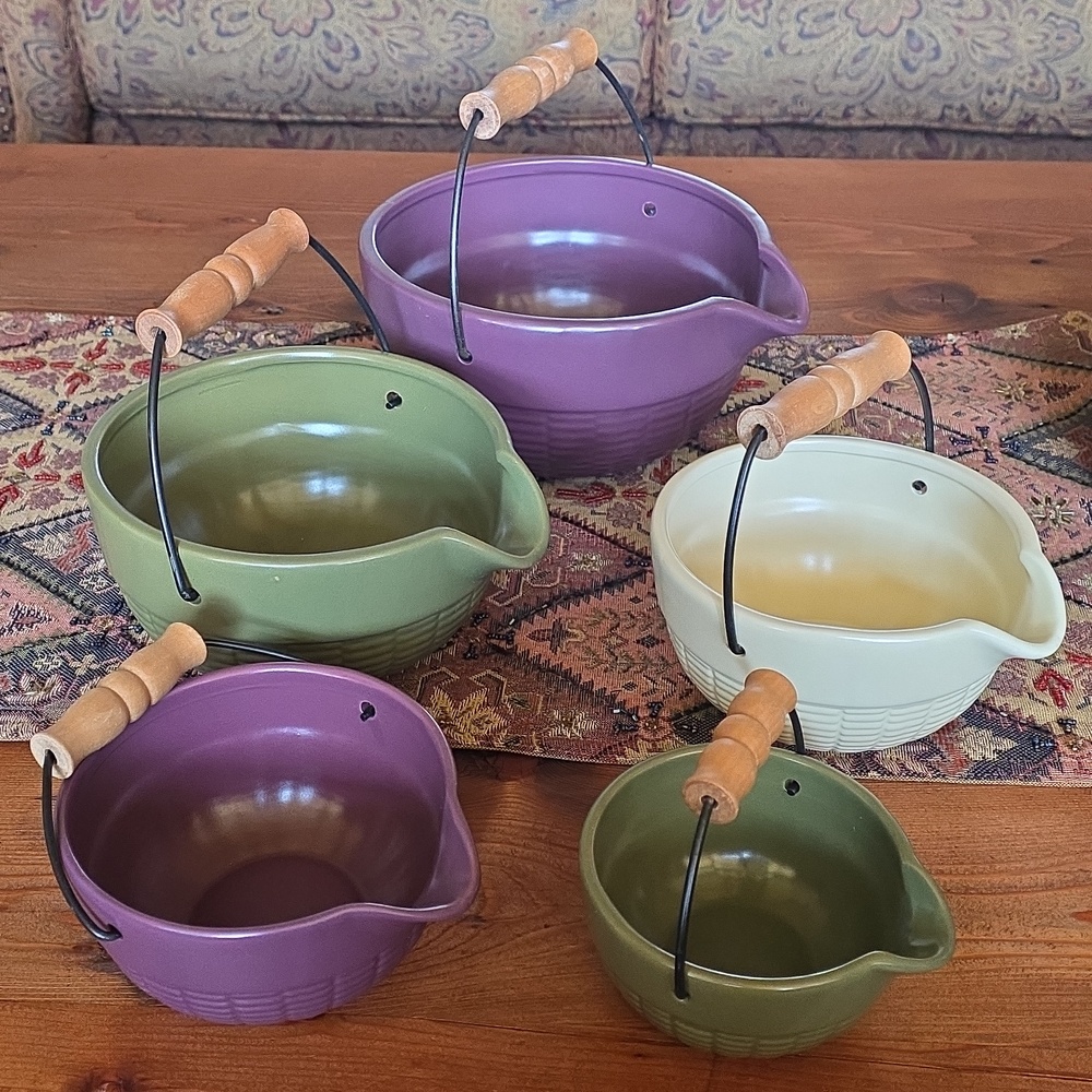 Set of 5 Ceramic Nesting Bowls With Wood Handles And Pouring Spouts EUC